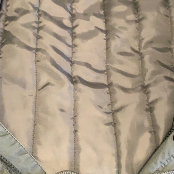 North Zone olive stadium length jacket, new - Picture 11 of 11
